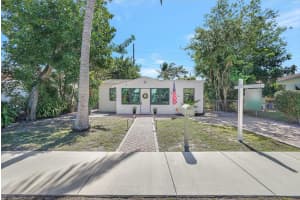 2334 Cleveland St, Hollywood, FL 33020 Sold 06/05/25