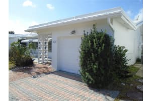 2631 W Golf Blvd, Pompano Beach, FL 33064 - MLS#F10490448