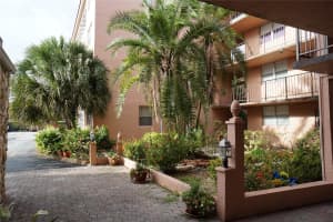 2841 Somerset Dr 115, Lauderdale Lakes, FL 33311 Sold 04/21/25