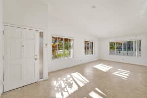 800 NW 79th Ter 800, Plantation, FL 33324 Sold 04/21/25
