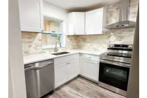 9471 Evergreen Pl 105, Davie, FL 33324 Sold 06/12/25