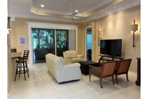 8819 Creston Ln, Boynton Beach, FL 33472 Sold 07/10/25