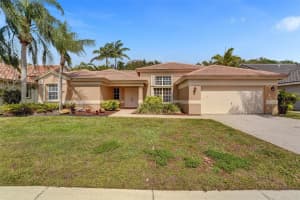 9805 W Tree Tops Ct, Davie, FL 33328 Sold 05/23/25