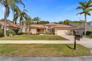 9805 W Tree Tops Ct, Davie, FL 33328 Sold 05/23/25