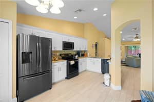 5861 NW Cullom Cir, Port Saint Lucie, FL 34986 - MLS#F10490719