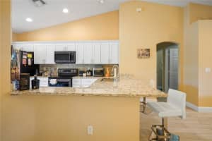 5861 NW Cullom Cir, Port Saint Lucie, FL 34986 - MLS#F10490719
