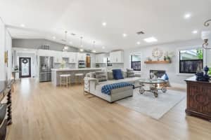 805 SE 9th St, Fort Lauderdale, FL 33316 Sold 07/22/25