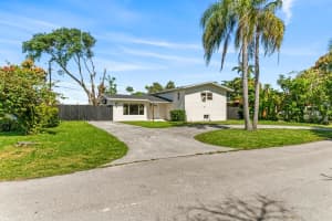 1215 Ne 200th Street, Miami, Fl 33179, Miami 1215 Ne 200th Street, Miami, Fl 33179, Miami