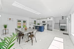 1215 NE 200th St, Miami, FL 33179 - MLS#F10490921