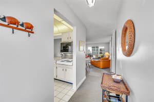 1461 S Ocean Blvd 201, Lauderdale By The Sea, FL 33062 Sold 07/22/25