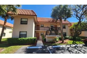15710 E Waterside Cir 101, Sunrise