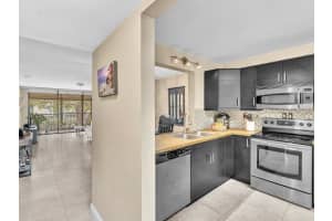 8592 W Sunrise Blvd 202, Plantation, FL 33322 Sold 10/09/25