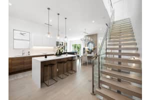 12 SE 10th Ave, Fort Lauderdale, FL 33301 Sold 11/12/25