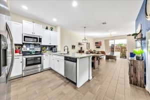 366 SE 1st Dr, Deerfield Beach, FL 33441 Sold 05/05/25