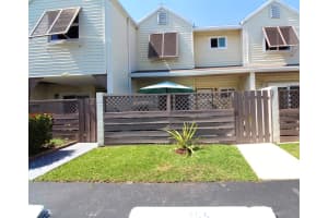 255 W Hemingway Cir 255, Margate, FL 33063 Sold 05/01/25