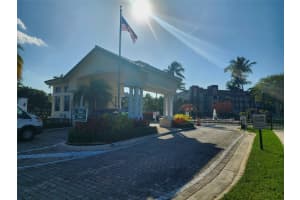 7751 Southampton Ter 215, Tamarac, FL 33321 Sold 04/25/25