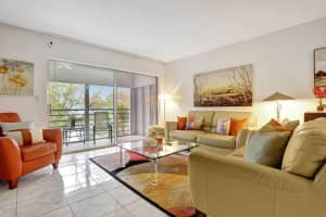 3581 Inverrary Dr 403, Lauderhill, FL 33319 Sold 07/01/25