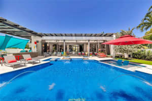 400 NE 22 Street, Wilton Manors, FL 33305 Sold 09/29/25