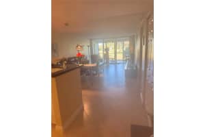 605 Oaks Dr 205, Pompano Beach, FL 33069 Sold 06/02/25