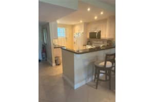 605 Oaks Dr 205, Pompano Beach, FL 33069 Sold 06/02/25
