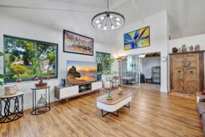 2129 Nova Village Dr, Davie, FL 33317 Sold 04/22/25