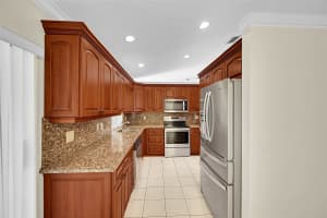 1046 NW 10th St, Boynton Beach, FL 33426 Sold 10/27/25