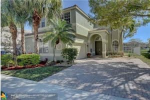 5874 Nw 49th Ln, Coconut Creek