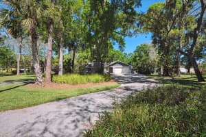 1945 SE 4th St, Okeechobee, FL 34974 Sold 04/11/25