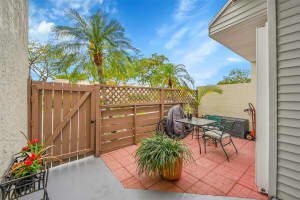 256 W Hemingway Cir, Margate, FL 33063 Sold 05/29/25
