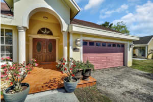 2621 Azalea Ave, Miramar, FL 33025 - MLS#F10491509