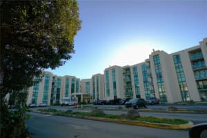 2055 SW 122nd Ave 202, Miami, FL 33175 Sold 06/24/25