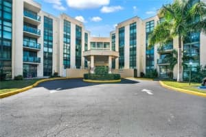 2055 SW 122nd Ave 202, Miami, FL 33175 Sold 06/24/25