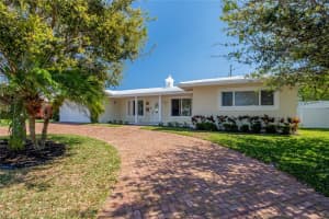 4220 Ne 26th Ter, Lighthouse Point