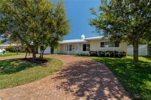 4220 NE 26th Ter, Lighthouse Point, FL 33064 - MLS#F10491538