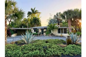 100 NE 26th Dr, Wilton Manors, FL 33334 Sold 08/20/25