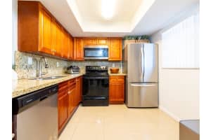 483 N Pine Island Rd 101, Fort Lauderdale, FL 33324 Sold 07/08/25