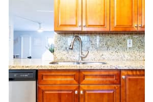 483 N Pine Island Rd 101, Fort Lauderdale, FL 33324 Sold 07/08/25