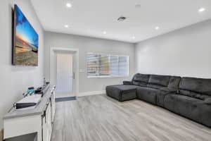 6958 Park St, Hollywood, FL 33024 Sold 05/16/25