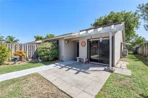 5020 E Lakes Dr 5020, Deerfield Beach, FL 33064 Sold 04/17/25