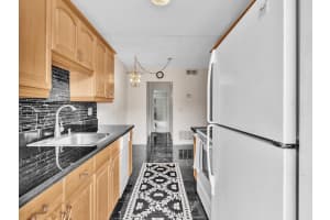 224 Hibiscus Avenue 258, Lauderdale By The Sea, FL 33308 Sold 08/29/25