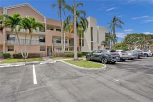 7218 Fairfax Dr 110, Tamarac, FL 33321 Sold 06/20/25