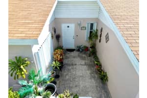 8220 SW 4th Ct, North Lauderdale, FL 33068 Sold 05/13/25