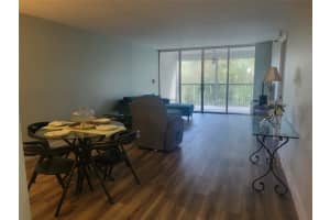 3940 Inverrary Blvd 407-a, Lauderhill