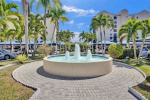 7580 Regency Lake Dr 402, Boca Raton, FL 33433 - MLS#F10491971