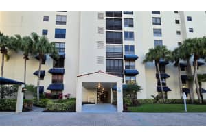 7580 Regency Lake Dr 402, Boca Raton, FL 33433 - MLS#F10491971