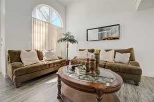 18251 NW 19th St, Pembroke Pines, FL 33029 Sold 05/14/25