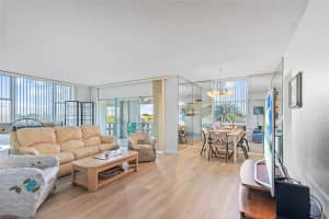 4350 Hillcrest Dr 419, Hollywood, FL 33021 Sold 07/03/25