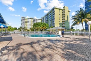 4350 Hillcrest Dr 419, Hollywood, FL 33021 Sold 07/03/25