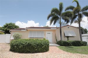305 Gulfstream Dr, Delray Beach, FL 33444 Sold 06/17/25