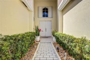 429 NE Cambridge Lane, Weston, FL 33326 Sold 08/12/25